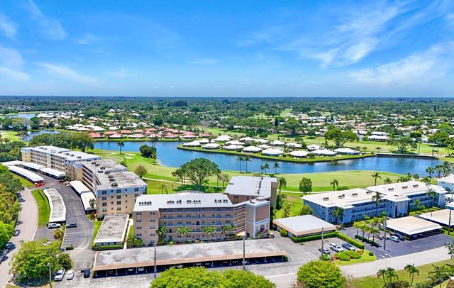 145 Atlantis Boulevard Ph4, Atlantis, FL 33462