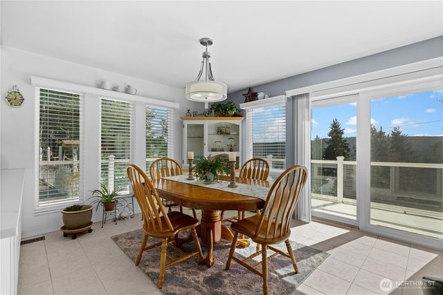 100 NE Alta Vista Drive, Belfair, WA 98528