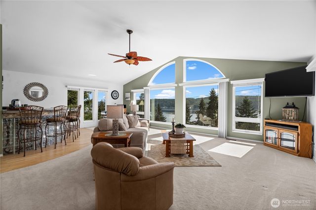 100 NE Alta Vista Drive, Belfair, WA 98528