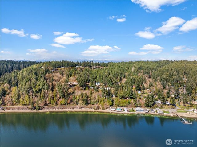 100 NE Alta Vista Drive, Belfair, WA 98528