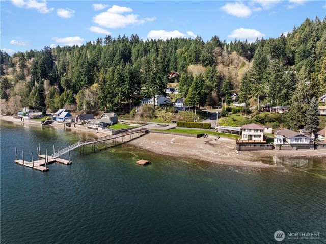 100 NE Alta Vista Drive, Belfair, WA 98528