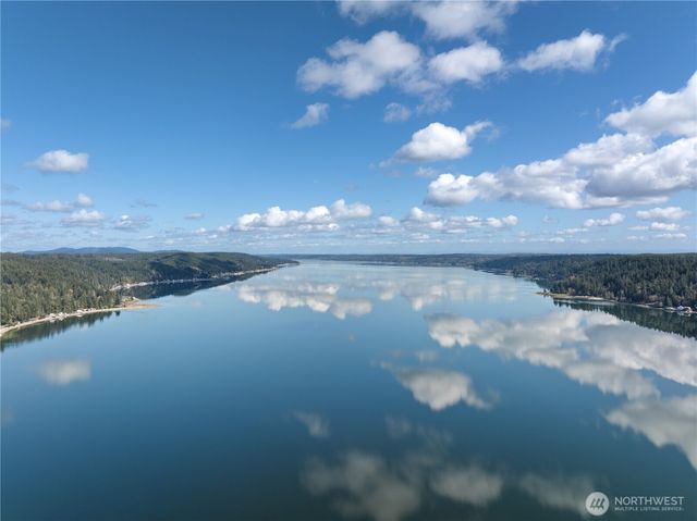 100 NE Alta Vista Drive, Belfair, WA 98528