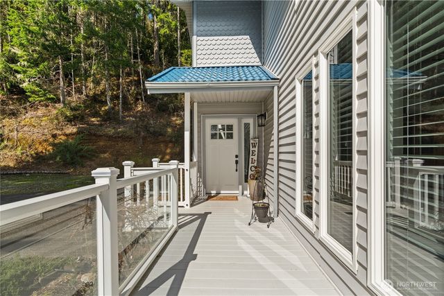 100 NE Alta Vista Drive, Belfair, WA 98528