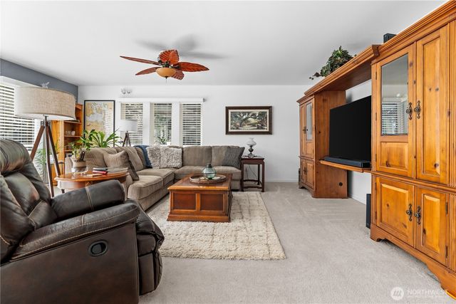 100 NE Alta Vista Drive, Belfair, WA 98528