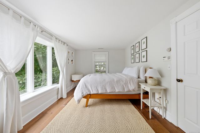 25 Raymond Street, Darien, CT 06820