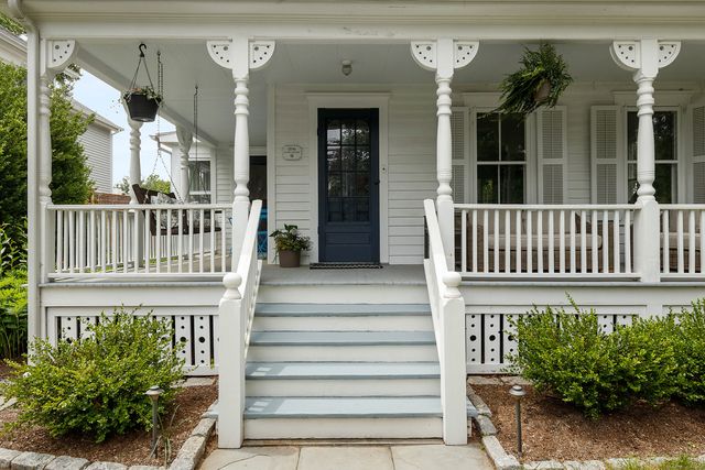 25 Raymond Street, Darien, CT 06820
