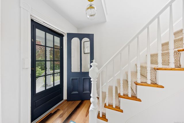 25 Raymond Street, Darien, CT 06820