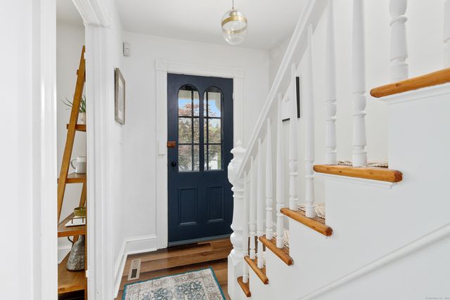 25 Raymond Street, Darien, CT 06820