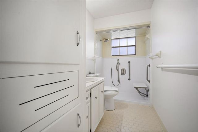 1586 Regency Drive, Mobile, AL 36693