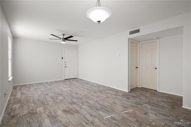 1006 W Kelly Avenue B, Pharr, TX 78577