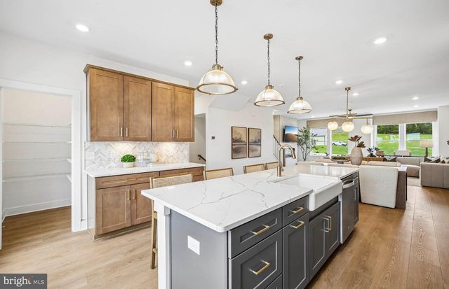 42629 BLACK ANGUS DR, Ashburn, VA 20148