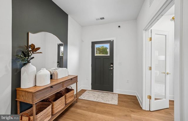 42629 BLACK ANGUS DR, Ashburn, VA 20148