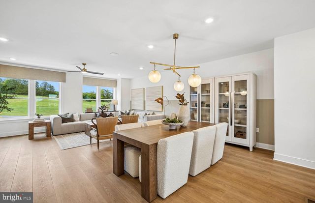 42629 BLACK ANGUS DR, Ashburn, VA 20148