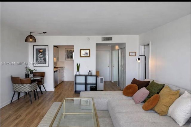 2350 NE 135th St 901, North Miami, FL 33181