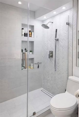 2350 NE 135th St 901, North Miami, FL 33181