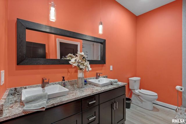 9901 US HWY 6, Geneseo, IL 61254