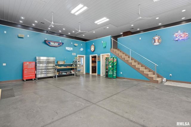 9901 US HWY 6, Geneseo, IL 61254