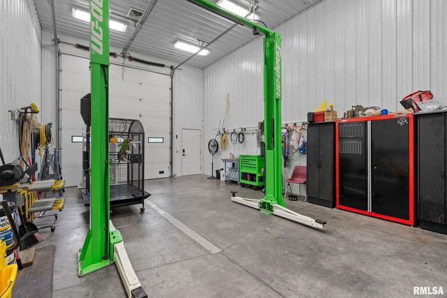 9901 US HWY 6, Geneseo, IL 61254