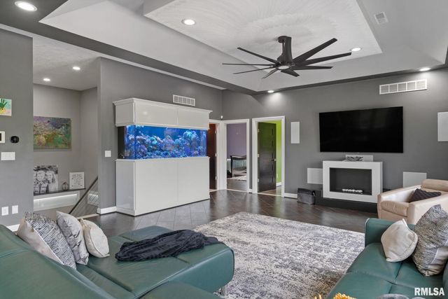 9901 US HWY 6, Geneseo, IL 61254