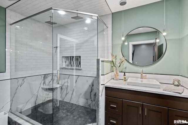 9901 US HWY 6, Geneseo, IL 61254