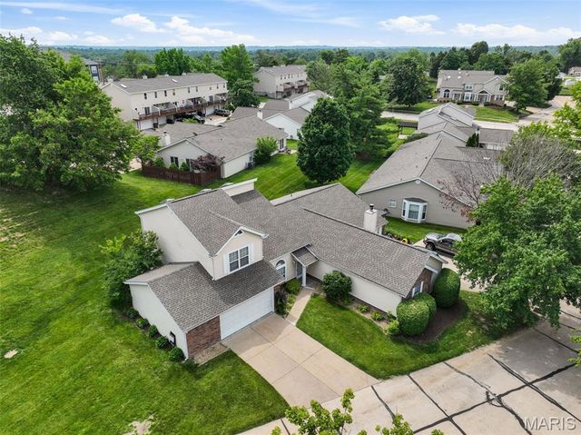 1328 Forest Creek Drive 1, St Peters, MO 63303
