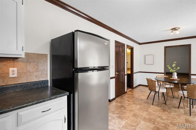 1328 Forest Creek Drive 1, St Peters, MO 63303