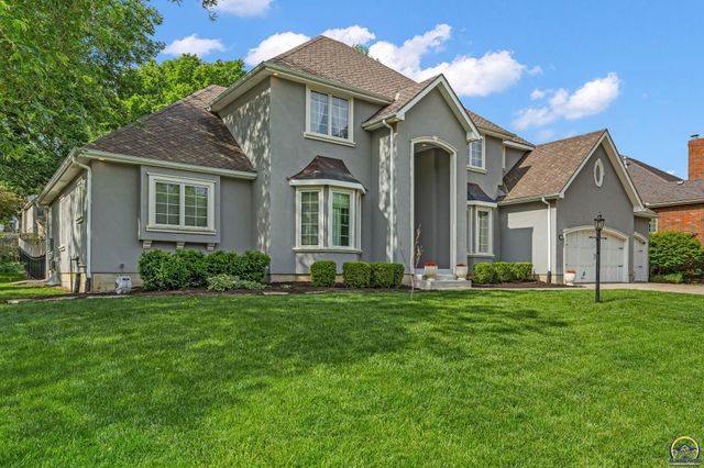 5737 SW Clarion LN, Topeka, KS 66610