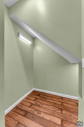 5737 SW Clarion LN, Topeka, KS 66610