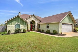 565 County Road 182 E, Overton, TX 75684