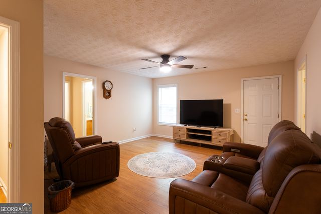 325 Clearbrook Drive, Covington, GA 30016