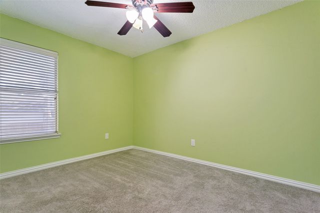 1754 Circle Creek Drive, Lewisville, TX 75067