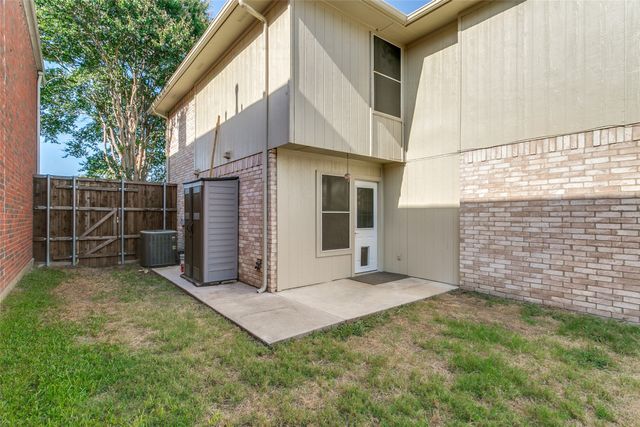 1754 Circle Creek Drive, Lewisville, TX 75067