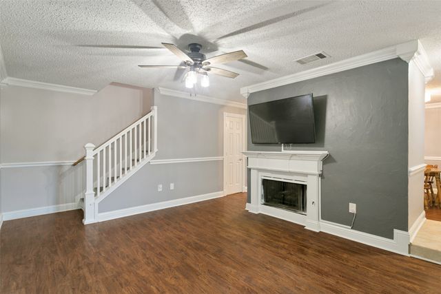 1754 Circle Creek Drive, Lewisville, TX 75067