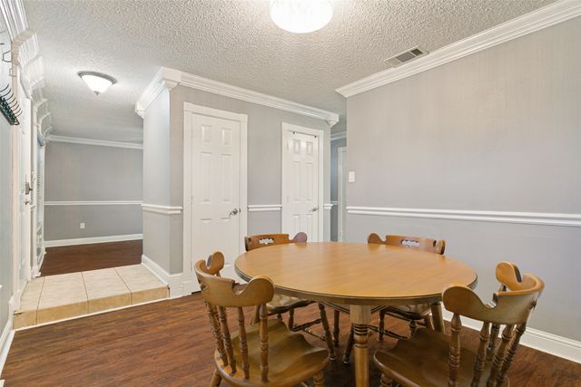 1754 Circle Creek Drive, Lewisville, TX 75067