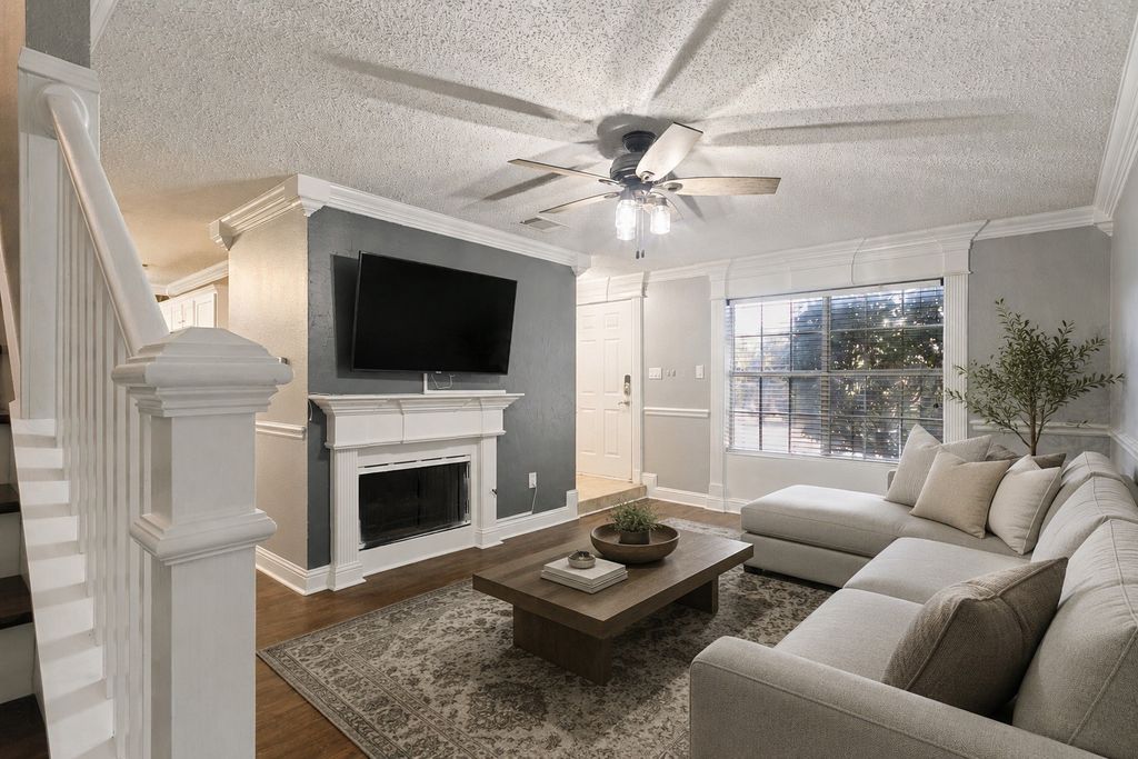 1754 Circle Creek Drive, Lewisville, TX 75067