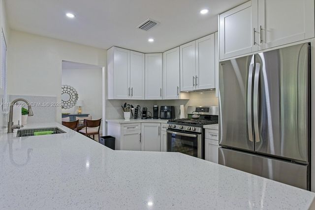 10900 SW 124th Road, Miami, FL 33176
