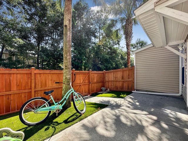 1005 Island View Court, Charleston, SC 29492