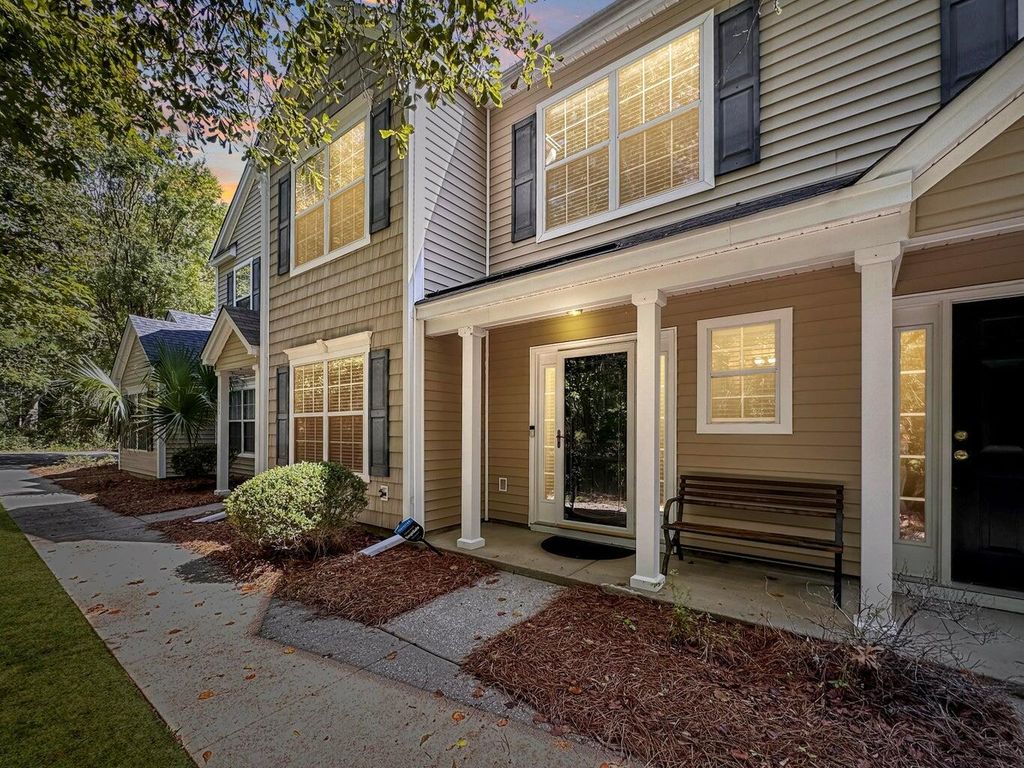 1005 Island View Court, Charleston, SC 29492