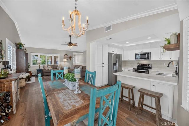 23664 Outrigger, Canyon Lake, CA 92587
