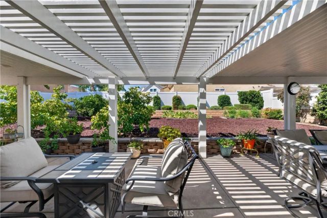 23664 Outrigger, Canyon Lake, CA 92587