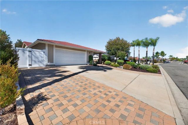 23664 Outrigger, Canyon Lake, CA 92587