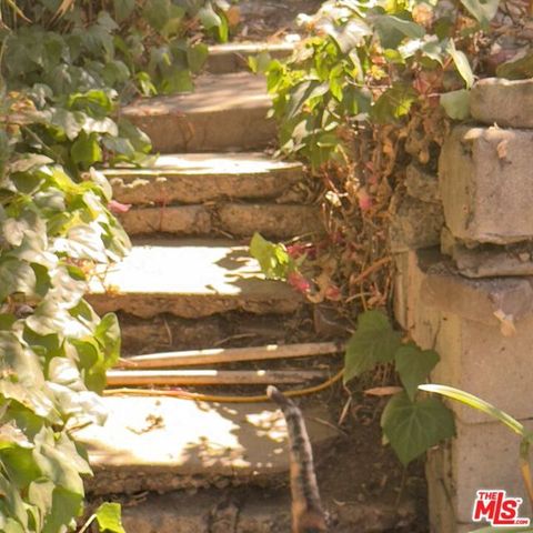 3728 York Boulevard, Los Angeles, CA 90065