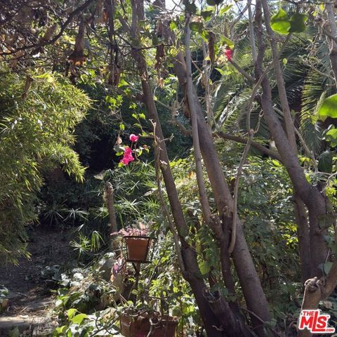 3728 York Boulevard, Los Angeles, CA 90065