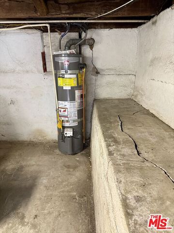 3728 York Boulevard, Los Angeles, CA 90065