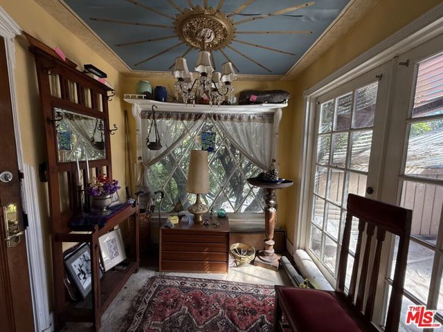 3728 York Boulevard, Los Angeles, CA 90065