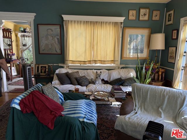 3728 York Boulevard, Los Angeles, CA 90065