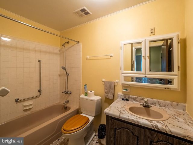 36 HEATHER PL, Southampton, NJ 08088
