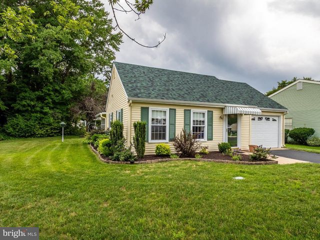 36 HEATHER PL, Southampton, NJ 08088