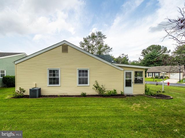 36 HEATHER PL, Southampton, NJ 08088
