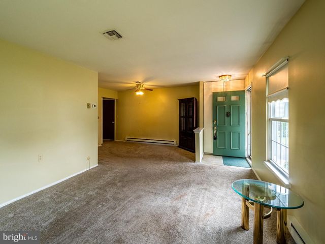 36 HEATHER PL, Southampton, NJ 08088